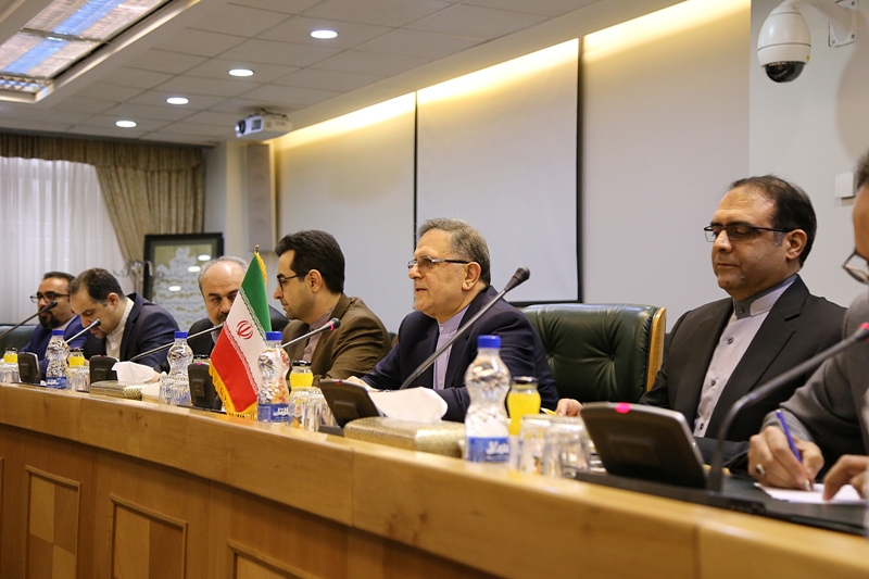 ظرفیت عمان برای تبدیل به پایگاه صادرات مجدد / روابط بانکی ایران و عمان گسترش می یابد