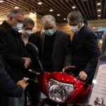 شهردار تهران از غرفه ایران‌دوچرخ در «نمایشگاه حمل و نقل پاک» بازدید کرد
